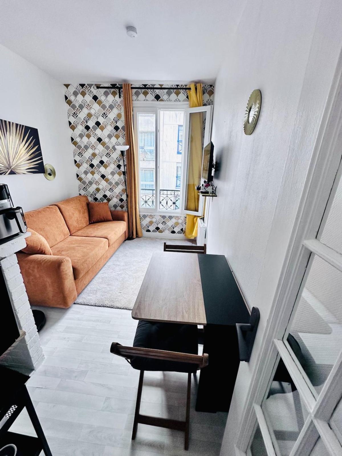 Escape To Apartment *